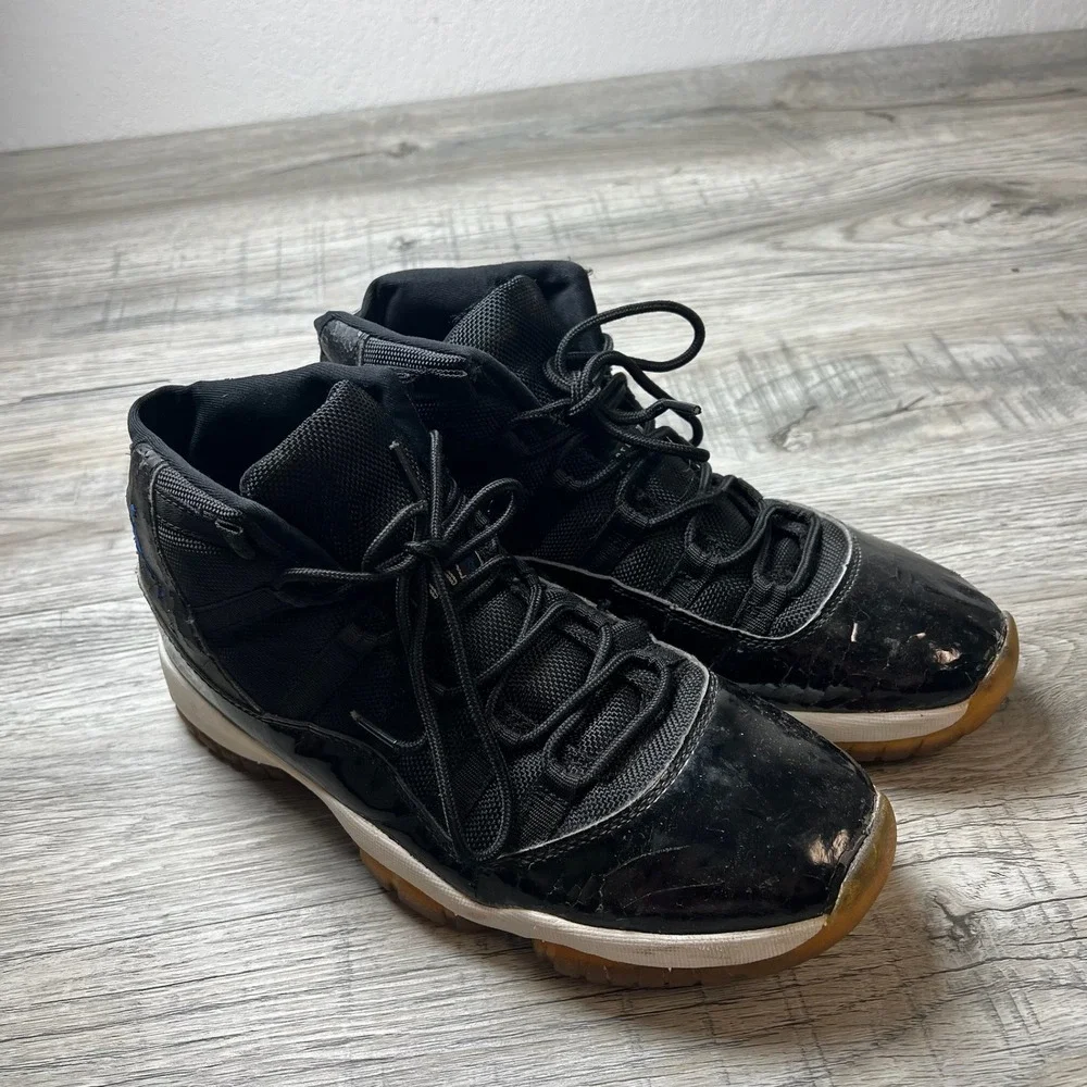 Jordan 11 Retro Space Jam Mens 11 Black Blue 2000 OG Vintage Sneakers 136046-041